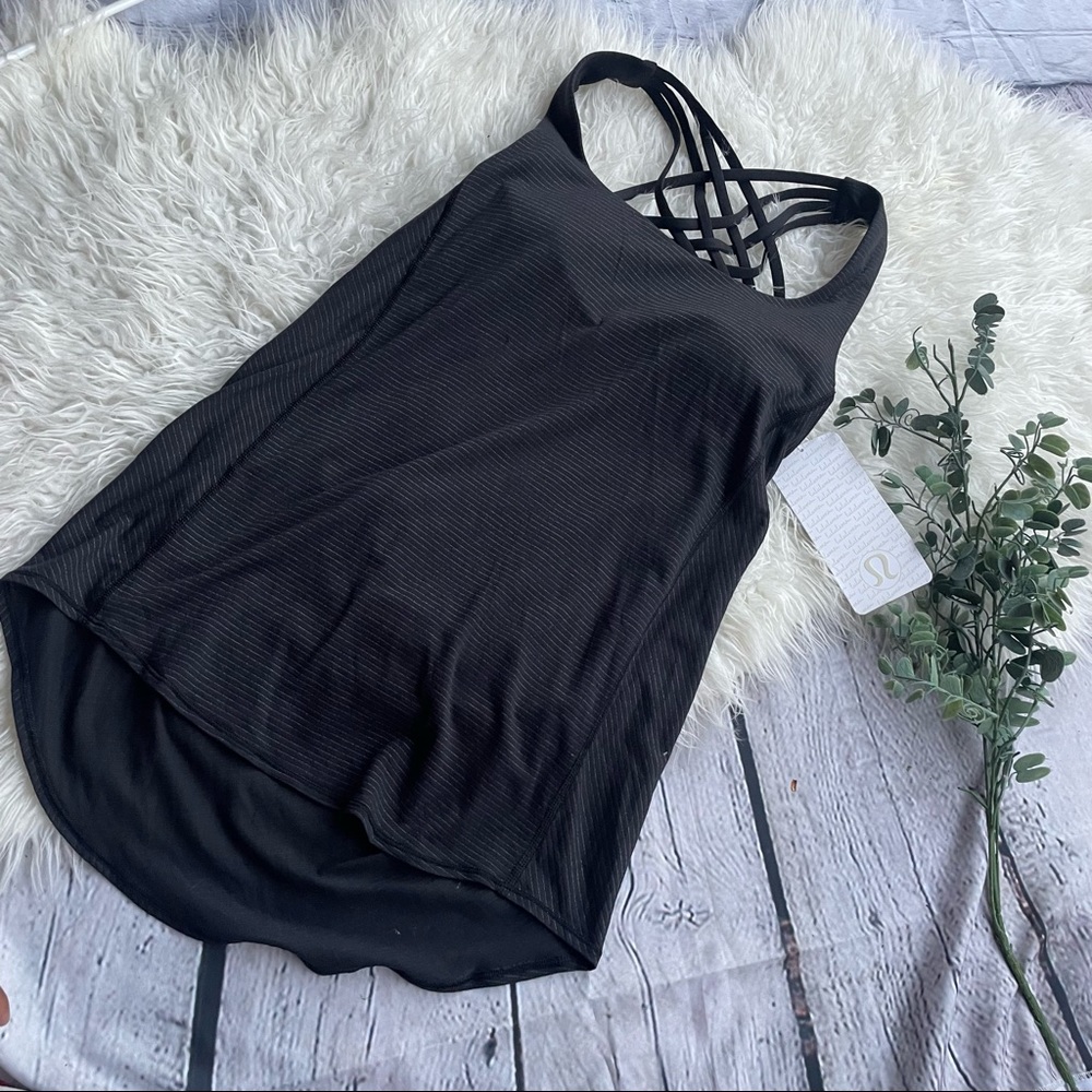 NWTs Lululemon wild tank 6
